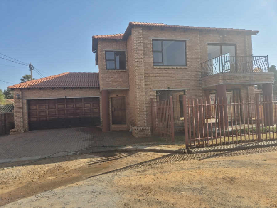 2 Bedroom Property for Sale in Flamwood North West